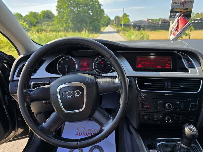Audi A4 2.0 TDI S line