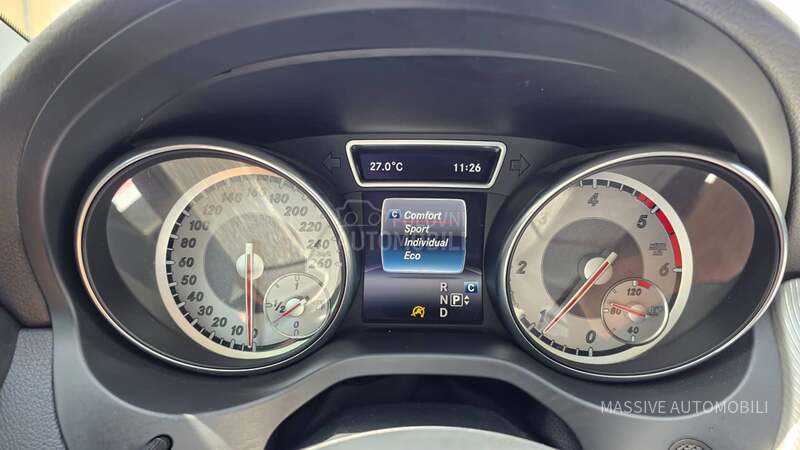 Mercedes Benz GLA 180 D SPORT/AUTOM/PROBNA