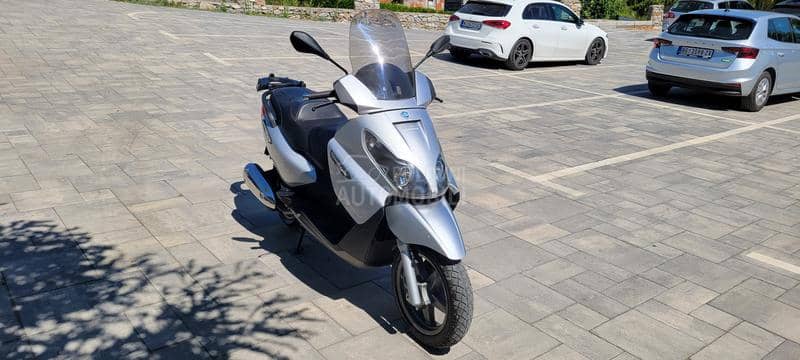 Piaggio x7  250i