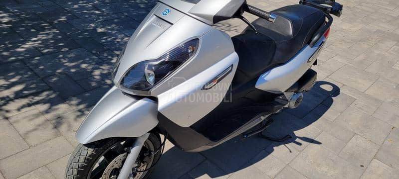 Piaggio x7  250i