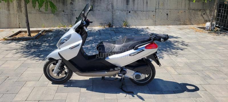 Piaggio x7  250i