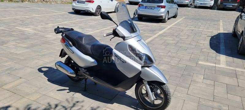 Piaggio x7  250i