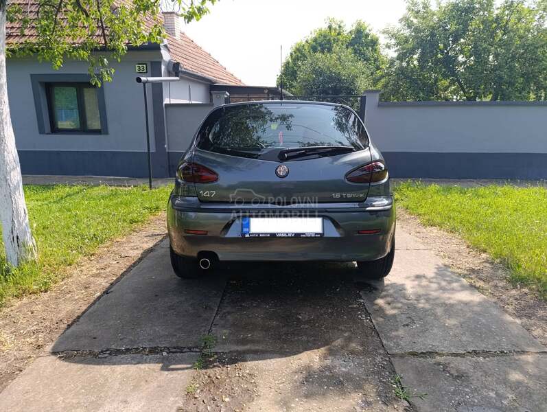 Alfa Romeo 147 1.6 TS