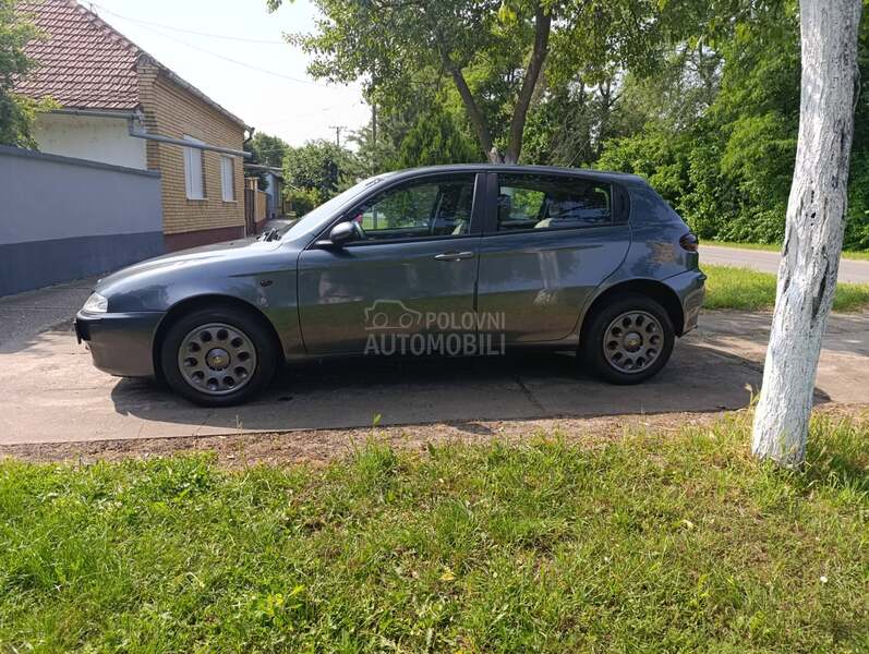 Alfa Romeo 147 1.6 TS