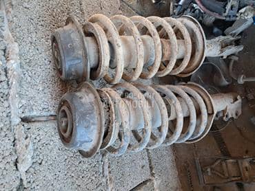 Razni delovi za Volkswagen Golf 2, Golf 3, Passat B3 ... za 1987. god.