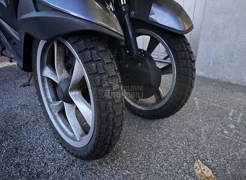 Yamaha Tricity