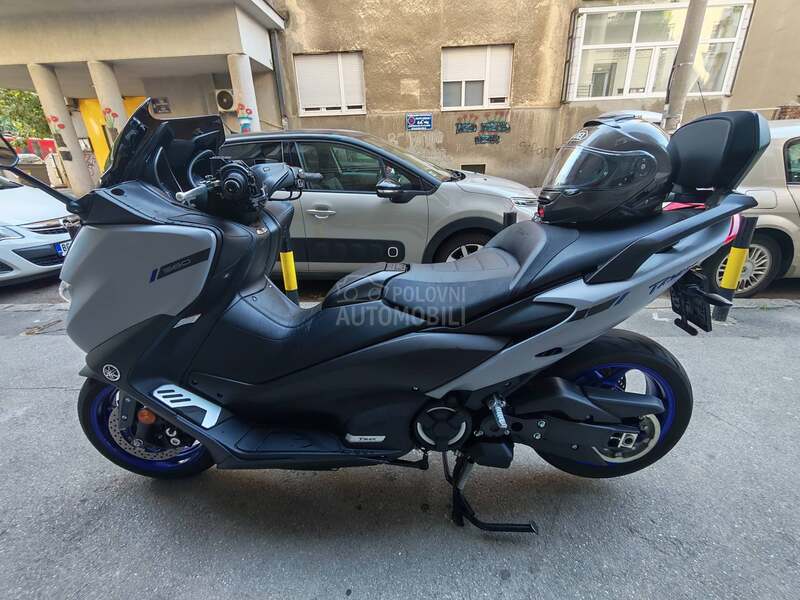Yamaha T MAX 560