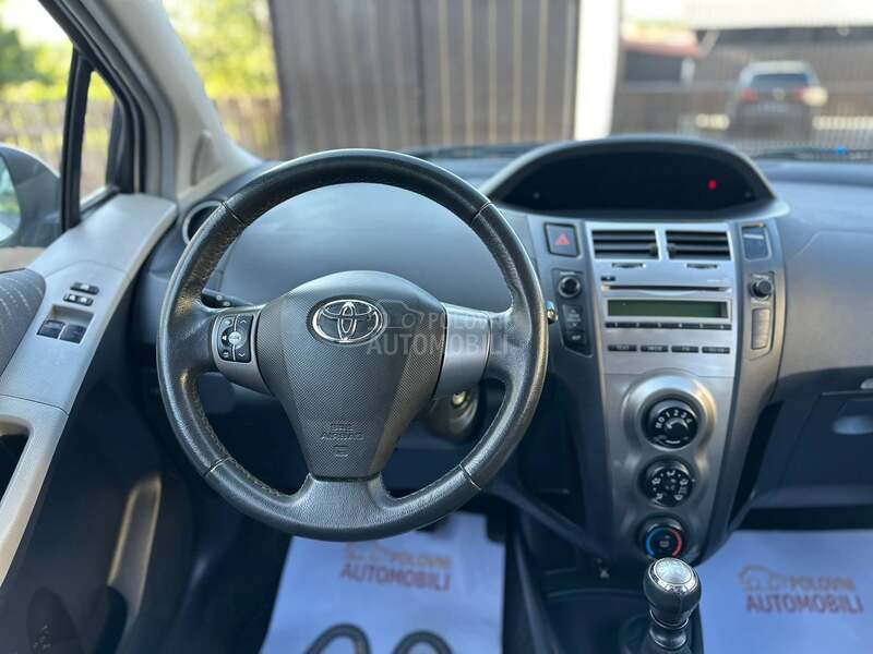 Toyota Yaris C.H. t.o.p