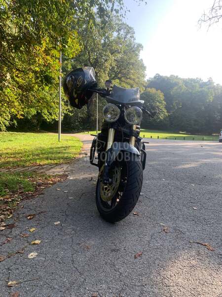 Triumph Speed Triple 1050