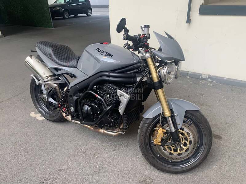 Triumph Speed Triple 1050