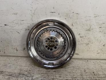 ZAMAJAC za Volkswagen Passat B8