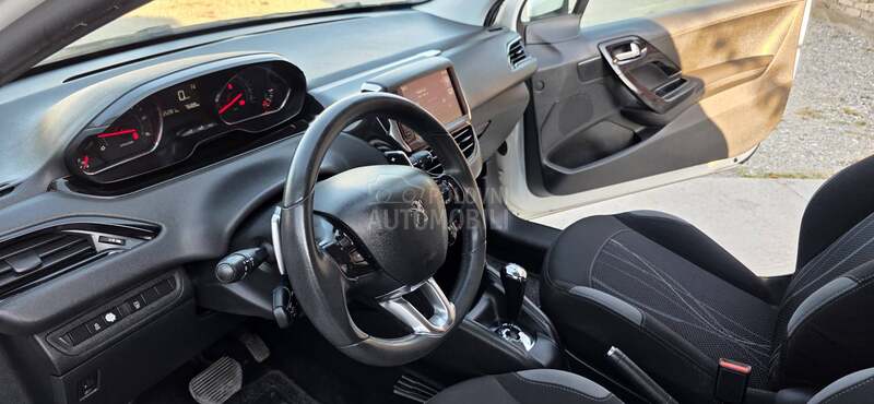 Peugeot 208 1.4ehdi a.utomatik