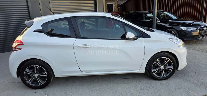 Peugeot 208 1.4ehdi a.utomatik