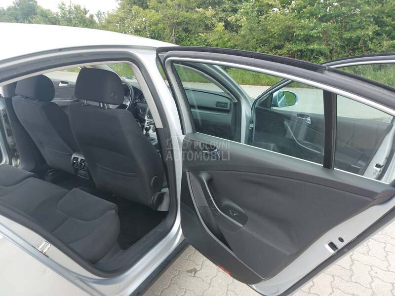 Volkswagen Passat B6 