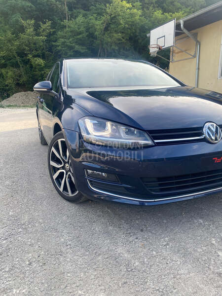 Volkswagen Golf 7 1.4 TSI HIGHLINE
