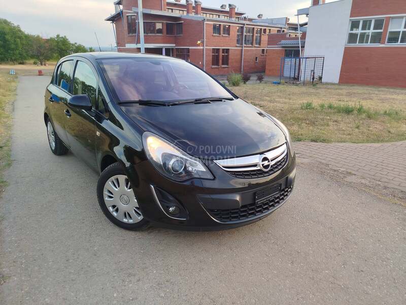 Opel Corsa D 1.4 Color Edition CH