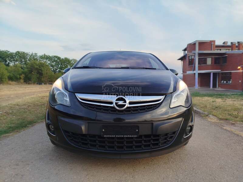 Opel Corsa D 1.4 Color Edition CH