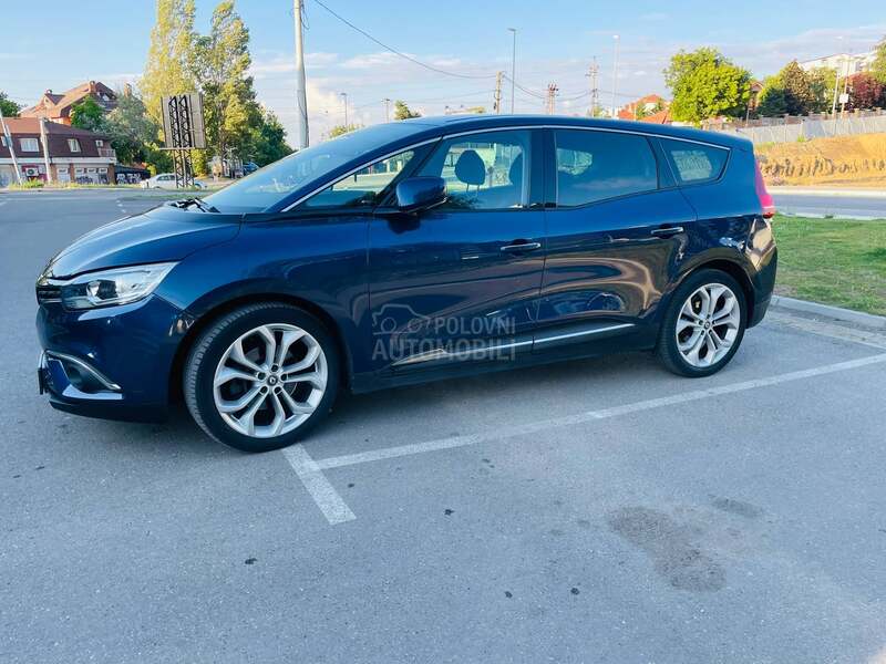Renault Grand Scenic Paris edition