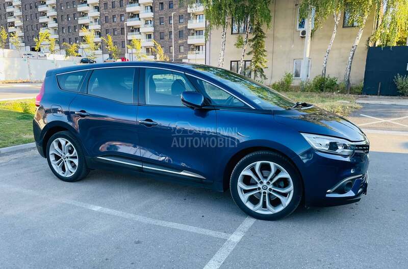 Renault Grand Scenic Paris edition