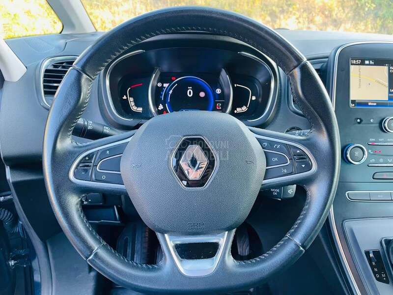 Renault Grand Scenic Paris edition