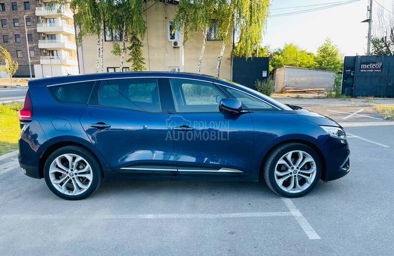 Renault Grand Scenic Paris edition