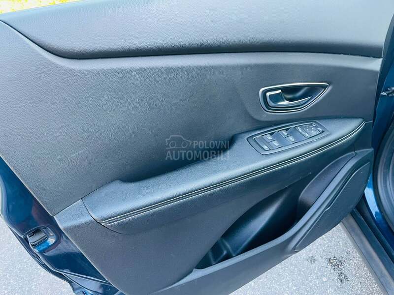 Renault Grand Scenic Paris edition
