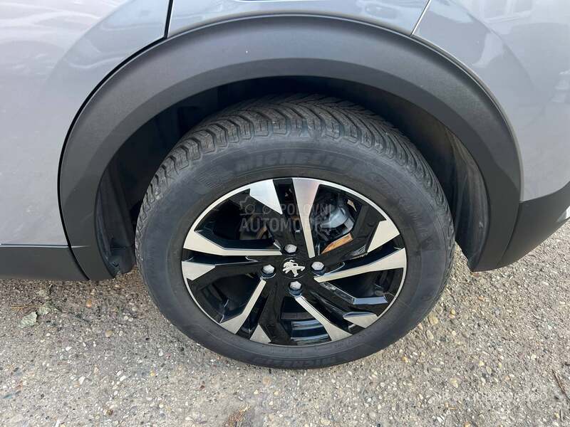 Peugeot 2008 1.5 HDI ALLURE