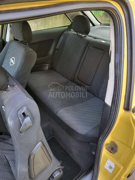 Opel Astra G 