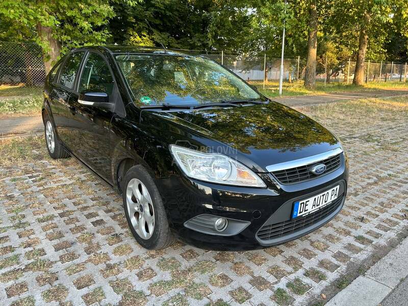 Ford Focus 1.6 B E N Z I N