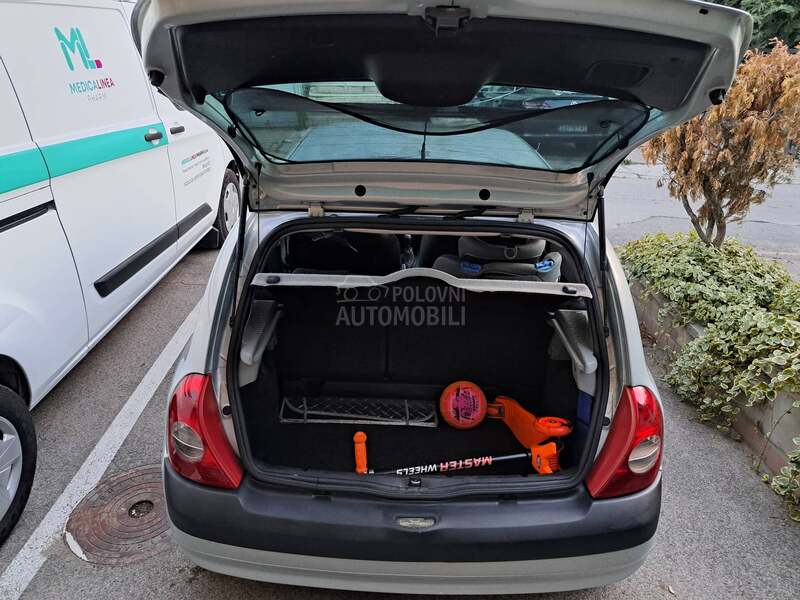 Renault Clio 1.2 8v