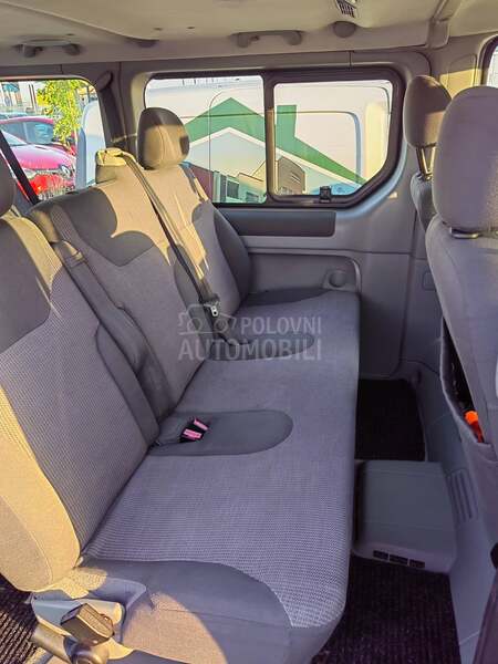 Opel Vivaro 2.5 CDTI
