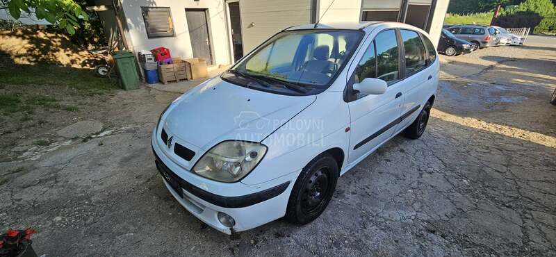 Renault Scenic 1.4