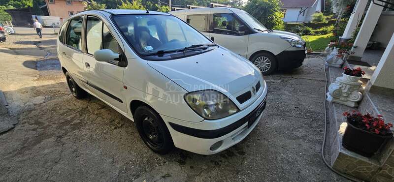 Renault Scenic 1.4