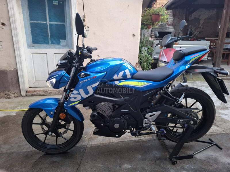 Suzuki Gsx s 125