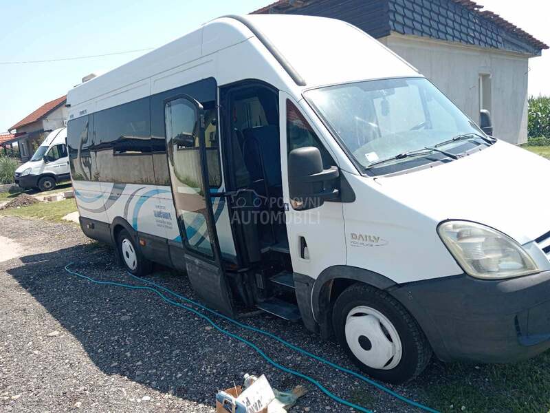 Irisibus DAILY TOURYS