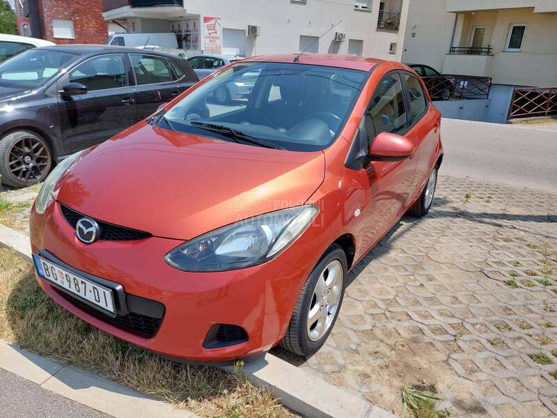 Mazda 2 