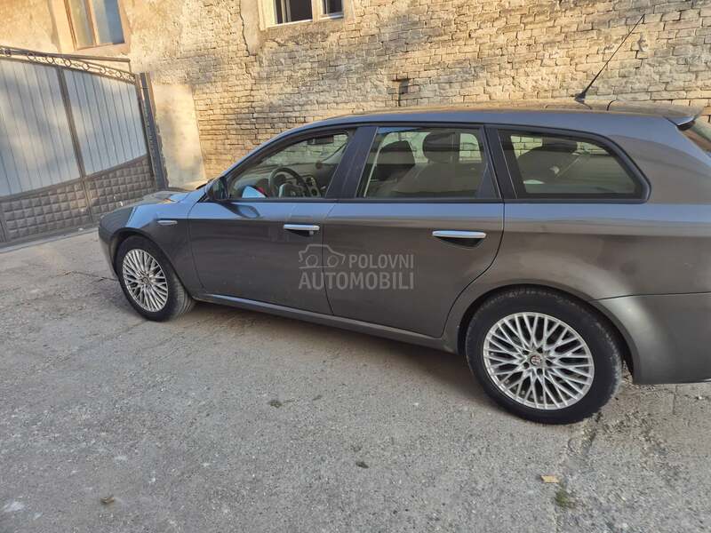 Alfa Romeo 159 