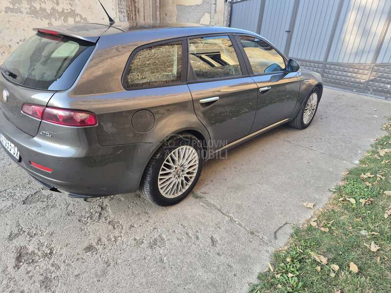 Alfa Romeo 159 