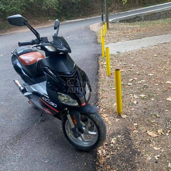 Aprilia SR 50