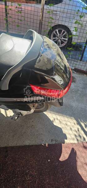 Delovi Piaggio X8 200cc