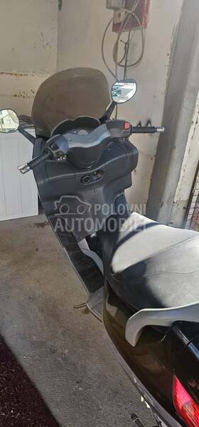 Delovi Piaggio X8 200cc