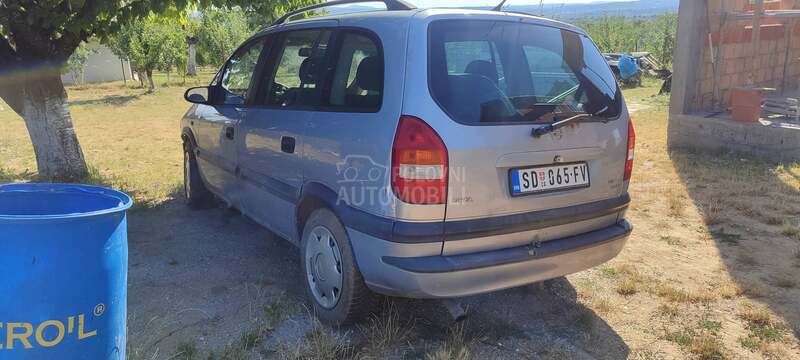 Opel Zafira 