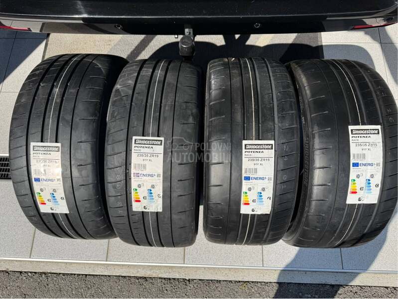Bridgestone 235/35 R19 Letnja