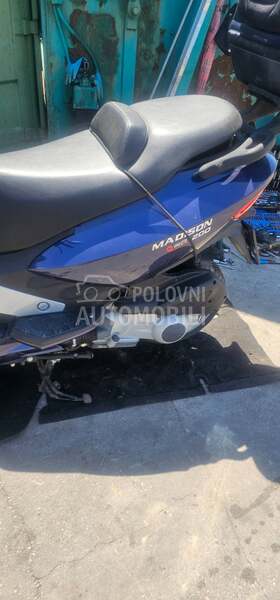 Delovi Malaguti Medison 200cc