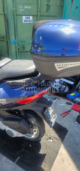 Delovi Malaguti Medison 200cc