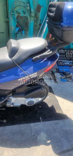 Delovi Malaguti Medison 200cc