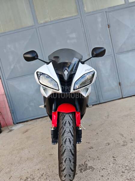 Yamaha YZF R6