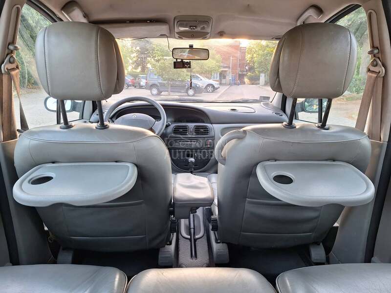 Renault Scenic 1.9 DCI
