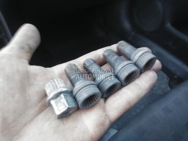 Sigurnosni srafovi za tockove za Volkswagen Bora, Caddy, Nova Buba ...
