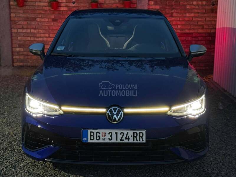 Volkswagen Golf 8 R/AKRAPOVIC/IQ/VIRT